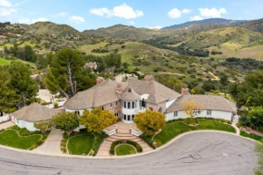 Luxury Oasis With Panoramic Views